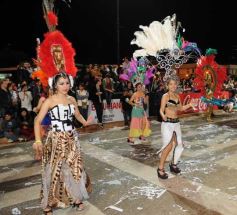 Foto de la galería: Primera noche de la fiesta de los adolescentes en el cuarto tramo de la costanera
