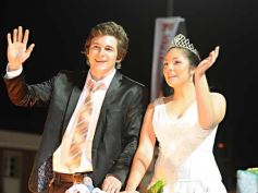 Foto de la galería: Primera noche de la fiesta de los adolescentes en el cuarto tramo de la costanera