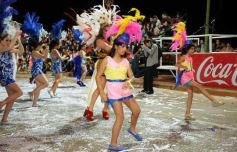 Foto de la galería: Primera noche de la fiesta de los adolescentes en el cuarto tramo de la costanera