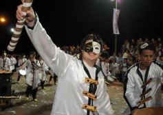 Foto de la galería: Primera noche de la fiesta de los adolescentes en el cuarto tramo de la costanera