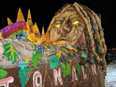 Foto de la galería: Primera noche de la fiesta de los adolescentes en el cuarto tramo de la costanera