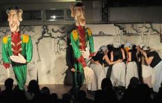 Foto de la galería: La Caterva de City Bell presentó su obra "Templo, estancia, batallón" en el primer encuentro de Teatro del Mercosur