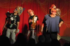 Foto de la galería: La Murga de la Estación presentó su nueva obra