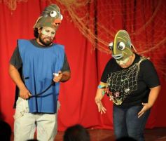 Foto de la galería: La Murga de la Estación presentó su nueva obra