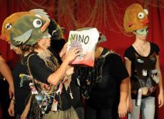 Foto de la galería: La Murga de la Estación presentó su nueva obra