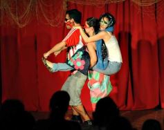 Foto de la galería: La Murga de la Estación presentó su nueva obra