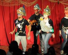 Foto de la galería: La Murga de la Estación presentó su nueva obra