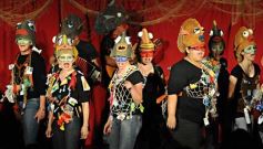 Foto de la galería: La Murga de la Estación presentó su nueva obra