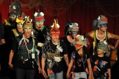 Foto de la galería: La Murga de la Estación presentó su nueva obra