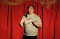 Foto de la galería: La Murga de la Estación presentó su nueva obra