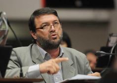 Foto de la galería: La Cámara de Diputados convirtió en ley el presupuesto provincial 2014