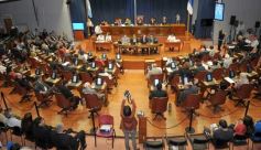 Foto de la galería: La Cámara de Diputados convirtió en ley el presupuesto provincial 2014