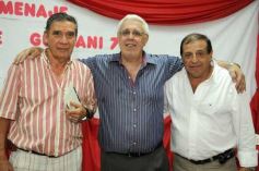 Foto de la galería: El programa radial "Fórmula tuerca y todos los deportes", homenajeó a las glorias de Guaraní de 1971