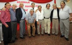 Foto de la galería: El programa radial "Fórmula tuerca y todos los deportes", homenajeó a las glorias de Guaraní de 1971