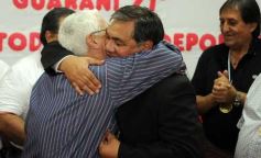 Foto de la galería: El programa radial "Fórmula tuerca y todos los deportes", homenajeó a las glorias de Guaraní de 1971