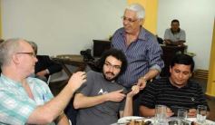 Foto de la galería: El programa radial "Fórmula tuerca y todos los deportes", homenajeó a las glorias de Guaraní de 1971