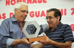 Foto de la galería: El programa radial "Fórmula tuerca y todos los deportes", homenajeó a las glorias de Guaraní de 1971