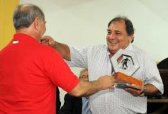 Foto de la galería: El programa radial "Fórmula tuerca y todos los deportes", homenajeó a las glorias de Guaraní de 1971