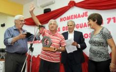 Foto de la galería: El programa radial "Fórmula tuerca y todos los deportes", homenajeó a las glorias de Guaraní de 1971