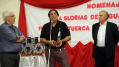 Foto de la galería: El programa radial "Fórmula tuerca y todos los deportes", homenajeó a las glorias de Guaraní de 1971
