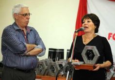 Foto de la galería: El programa radial "Fórmula tuerca y todos los deportes", homenajeó a las glorias de Guaraní de 1971