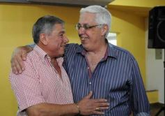 Foto de la galería: El programa radial "Fórmula tuerca y todos los deportes", homenajeó a las glorias de Guaraní de 1971