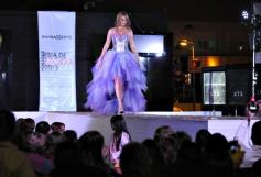 Foto de la galería: En el tradicional desfile "Posadas está de moda" el diseñador Ángel Olivera presentó las nuevas tendencias