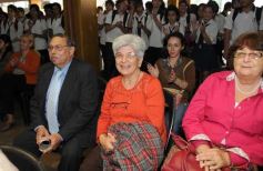 Foto de la galería: Ex alumnos del 5º año "B" de la promoción 1963 de la escuela Nacional celebraron los 50 años del acto de colación