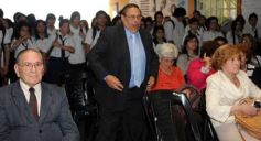 Foto de la galería: Ex alumnos del 5º año "B" de la promoción 1963 de la escuela Nacional celebraron los 50 años del acto de colación