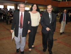 Foto de la galería: Ex alumnos del 5º año "B" de la promoción 1963 de la escuela Nacional celebraron los 50 años del acto de colación