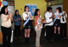 Foto de la galería: Ex alumnos del 5º año "B" de la promoción 1963 de la escuela Nacional celebraron los 50 años del acto de colación