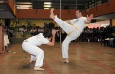 Foto de la galería: Ex alumnos del 5º año "B" de la promoción 1963 de la escuela Nacional celebraron los 50 años del acto de colación