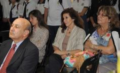 Foto de la galería: Ex alumnos del 5º año "B" de la promoción 1963 de la escuela Nacional celebraron los 50 años del acto de colación