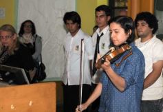 Foto de la galería: Ex alumnos del 5º año "B" de la promoción 1963 de la escuela Nacional celebraron los 50 años del acto de colación