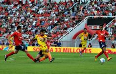 Sixto Fotografías. Deportes. B Nacional - Independiente de Avellaneda 2-Crucero del Norte 1
