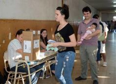 Foto de la galería: La jornada cívica de los posadeños