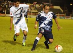 Foto de la galería: Guaraní Antonio Franco 1 - Juventud Antoniana de Salta 0