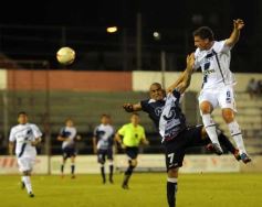Foto de la galería: Guaraní Antonio Franco 1 - Juventud Antoniana de Salta 0
