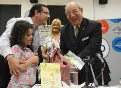 Foto de la galería: Enrique Eduardo "Kito" Galiana presentó su libro "Aparecidos, tesoros y leyendos en Corrientes"