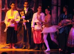 Foto de la galería: Gala Anual de Escuela Danzana Estudio-Ballet dirigida por la profesora Ana María Escalada