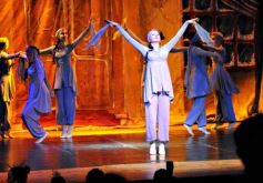 Foto de la galería: Gala Anual de Escuela Danzana Estudio-Ballet dirigida por la profesora Ana María Escalada