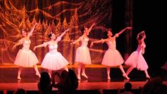 Foto de la galería: Gala Anual de Escuela Danzana Estudio-Ballet dirigida por la profesora Ana María Escalada