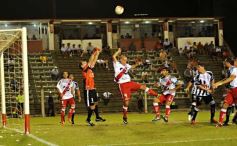 Foto de la galería: Debut y despedida para Guaraní en la Copa Argentina