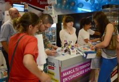 Foto de la galería: Gran feria de ventas para libreros en el negocio mayorista Efrén López