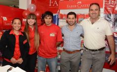Foto de la galería: Gran feria de ventas para libreros en el negocio mayorista Efrén López