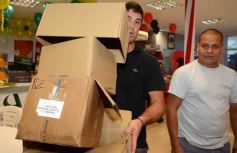 Foto de la galería: Gran feria de ventas para libreros en el negocio mayorista Efrén López