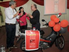 Foto de la galería: El Club El Territorio agasajó a los canillitas en su día