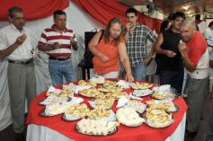 Foto de la galería: El Club El Territorio agasajó a los canillitas en su día