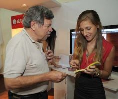 Foto de la galería: El Club El Territorio agasajó a los canillitas en su día