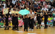 Foto de la galería: Fiesta de Educación Física del Colegio Del Carmen en el Instituto Provincial de Deportes